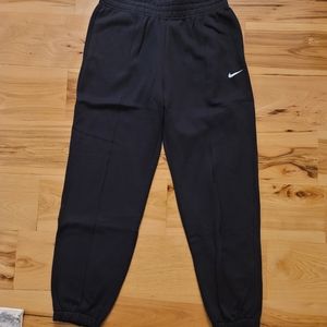 NWT Womens Nike Sweatpants